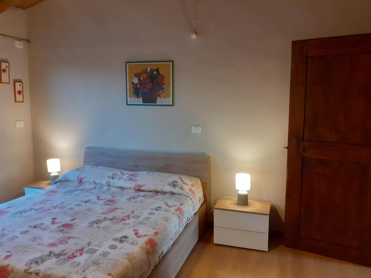 Gatti Di Langa Villa Доляни Екстериор снимка