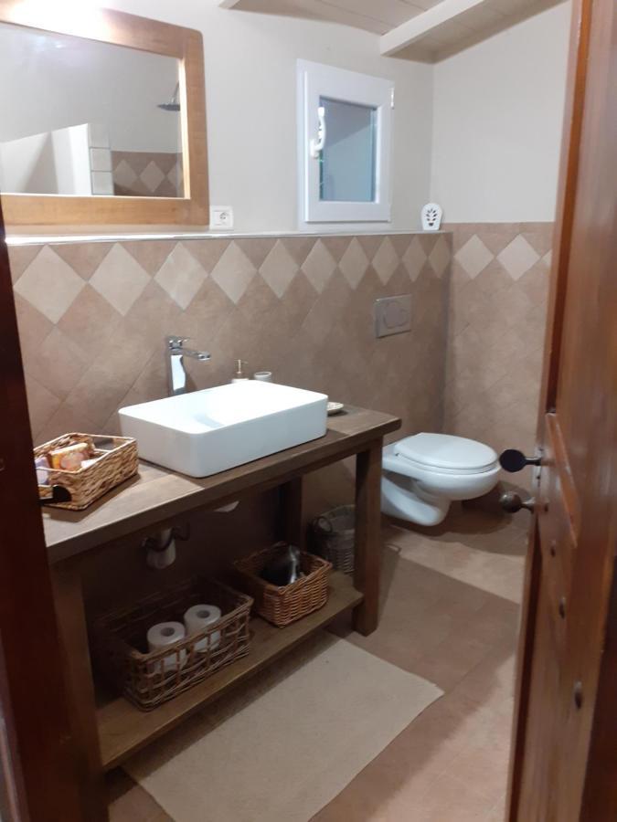 Gatti Di Langa Villa Доляни Екстериор снимка